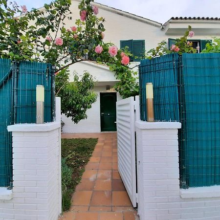Cosy House With Garden Infront Of The Sea Apartment Creixell Exterior foto